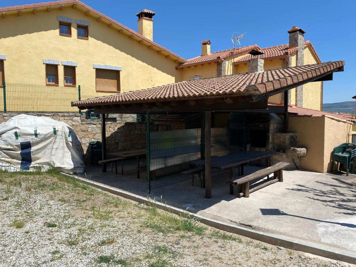 Mirasierra II Y III Navarredonda de Gredos Luaran gambar